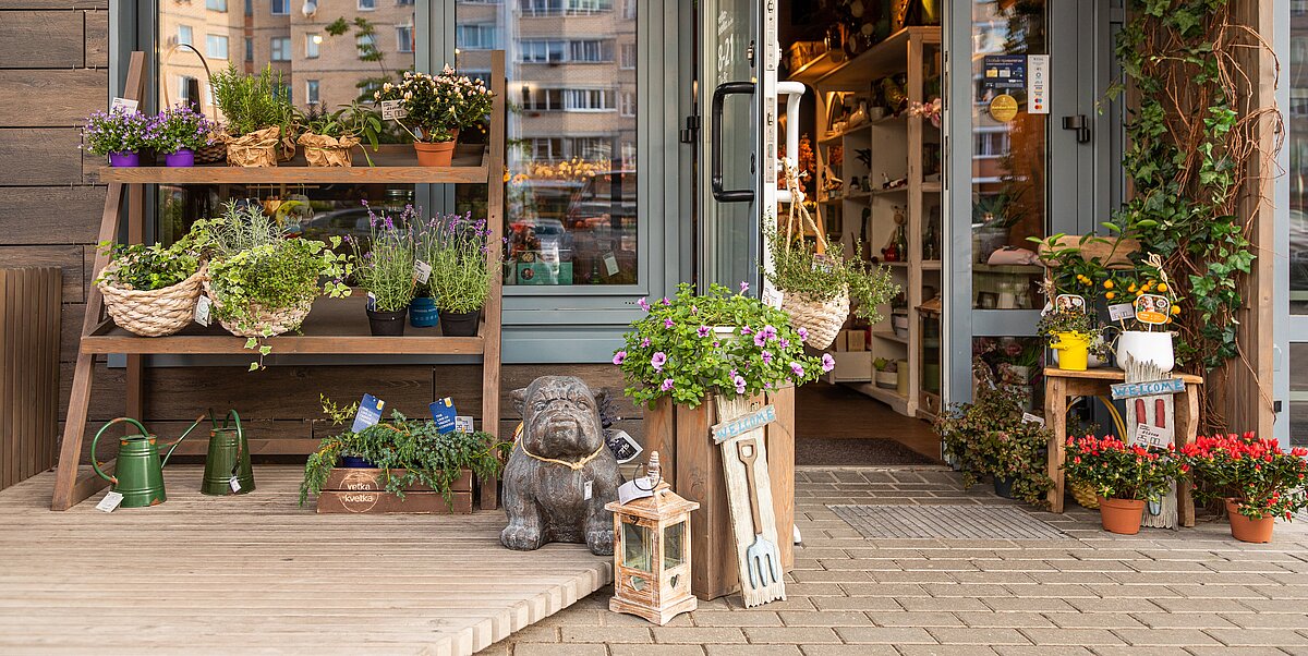 Außenansicht eines Blumengeschäftes